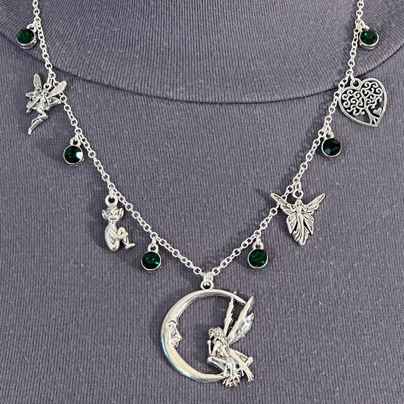 "Titania: Queen of the Faeries" Midsummer Night's Dream Handmade Fairy Necklace - Picture 3 of 16